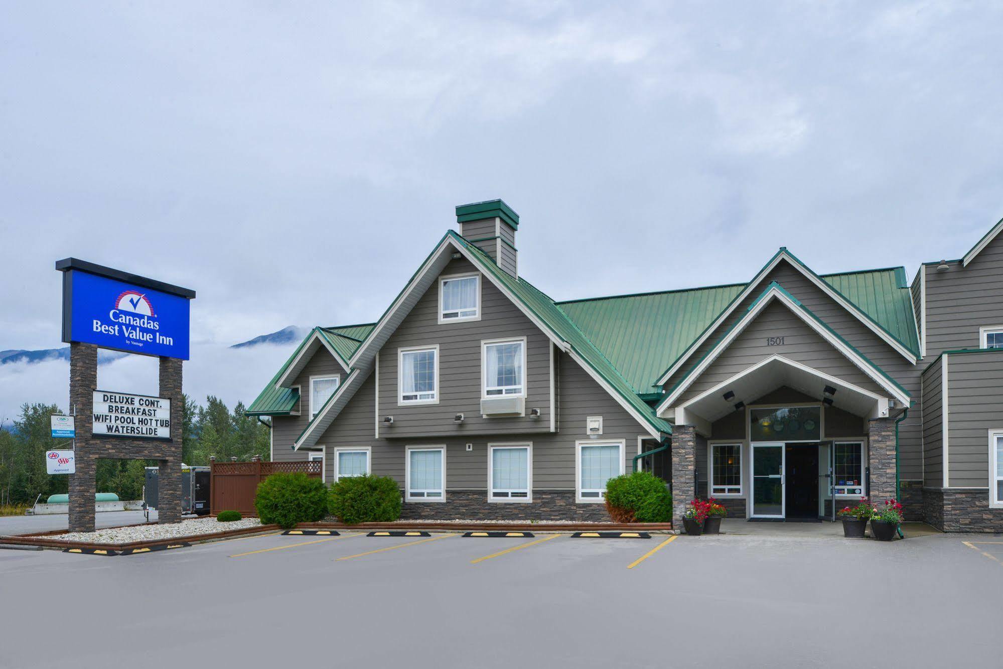 Canadas Best Value Inn Valemount Exterior photo